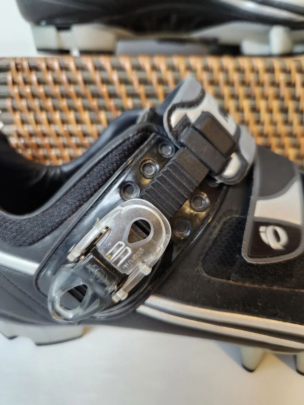 Pearl Izumi Attack Cycling Mountain Biking Shoes